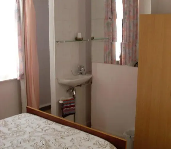 Budget Logies Grenadine 블랑켄베르크